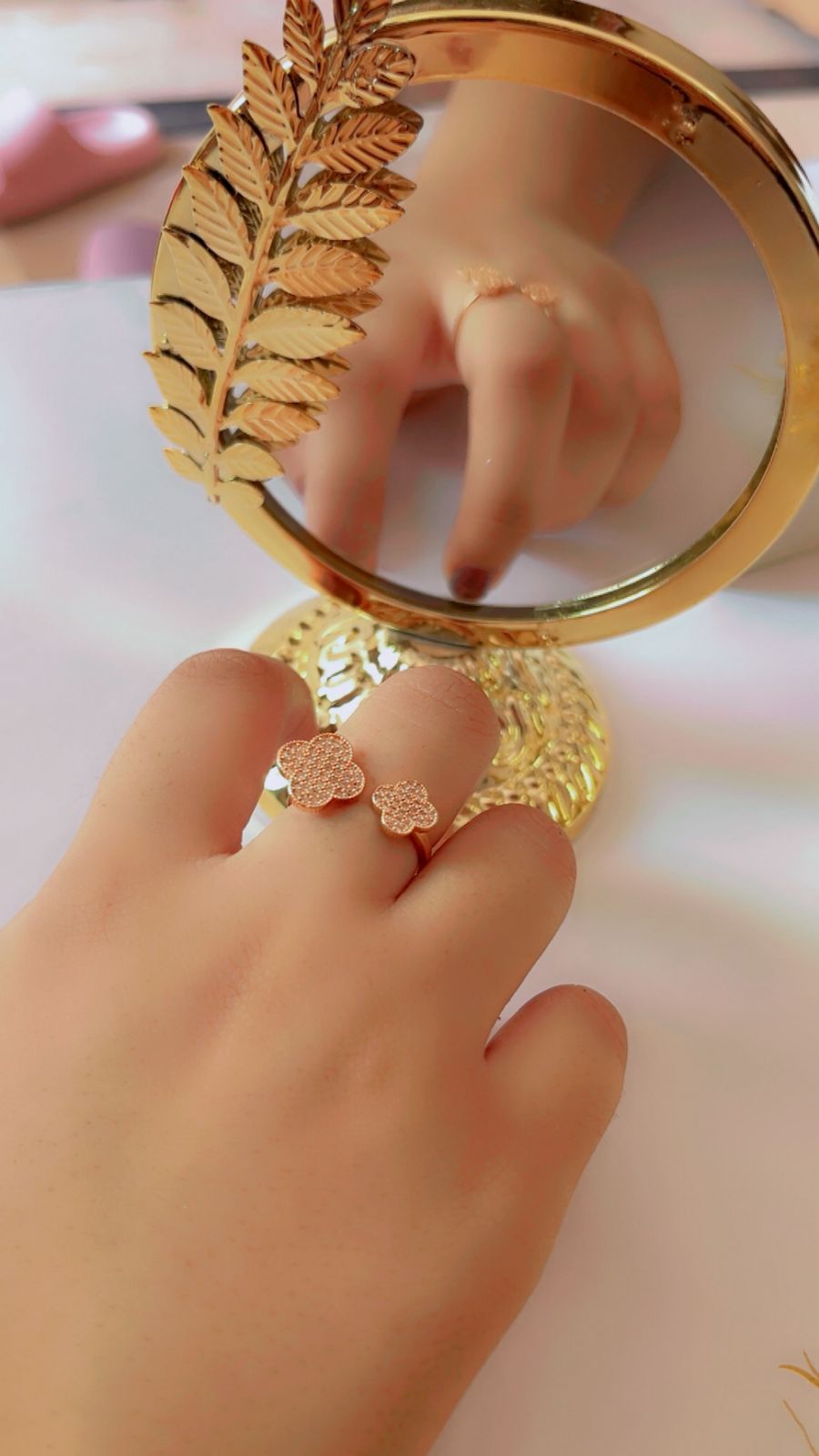 Gilded Glow thumbnail 2