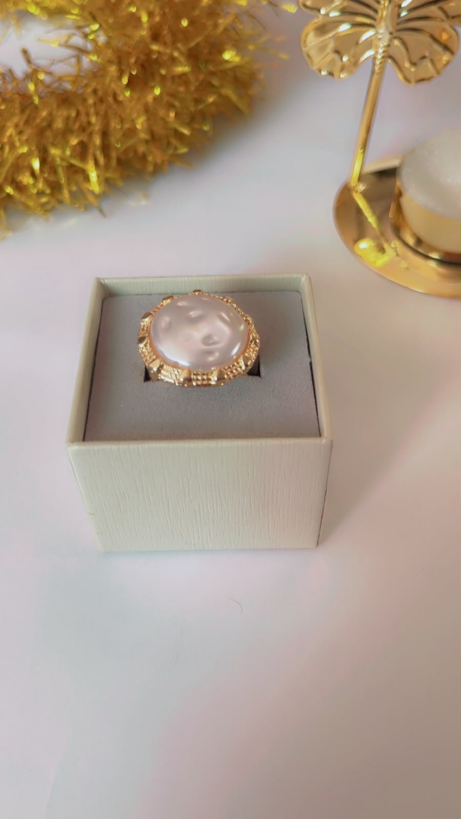 Golden Pearl thumbnail 1